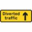 Road Sign - Div Traffic Arrow Straight 1050 x450